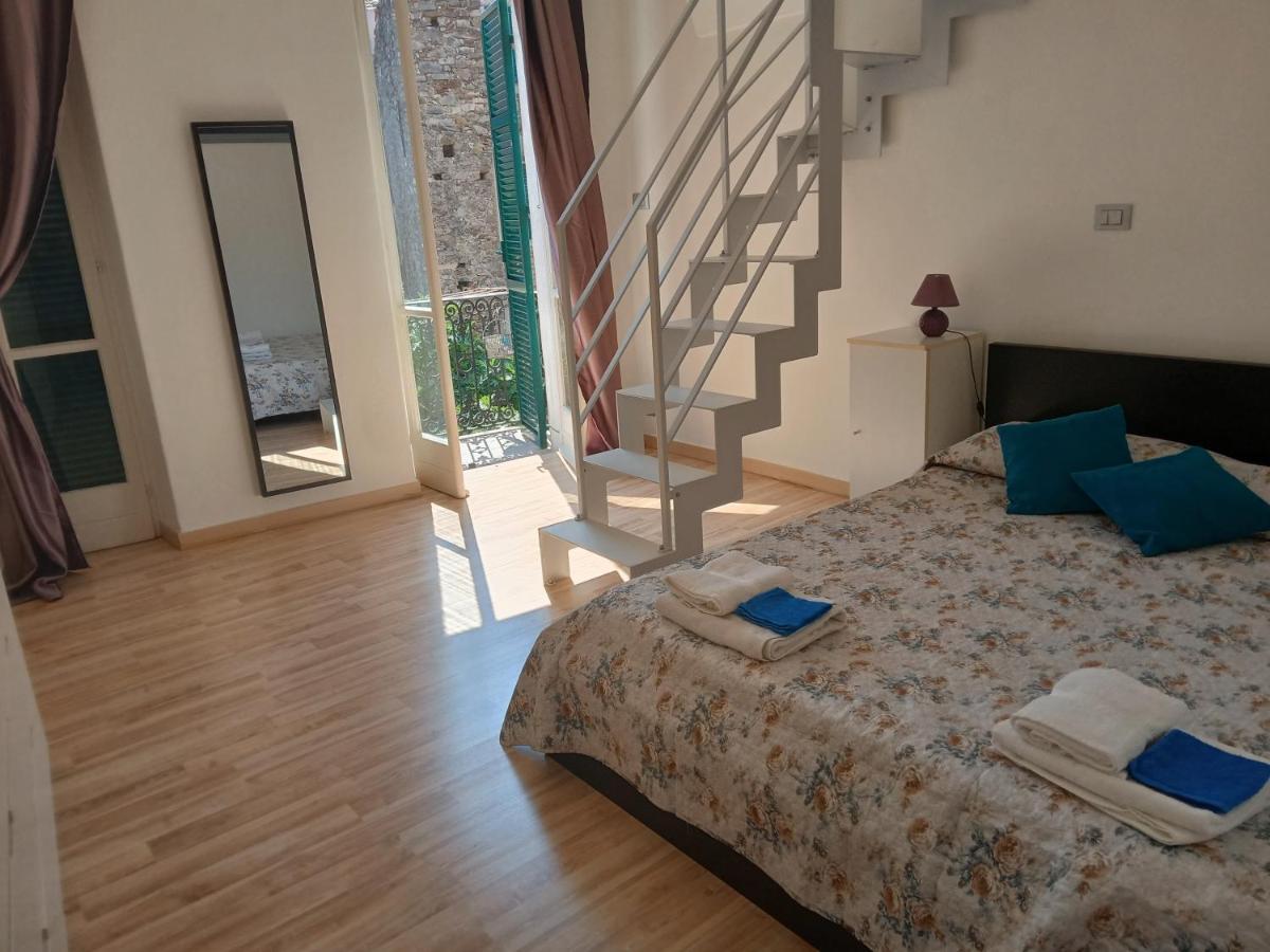 La Casetta Di Giulia Dolceacqua Eksteriør billede